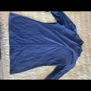 Lululemon fitted turtleneck in purple size 2